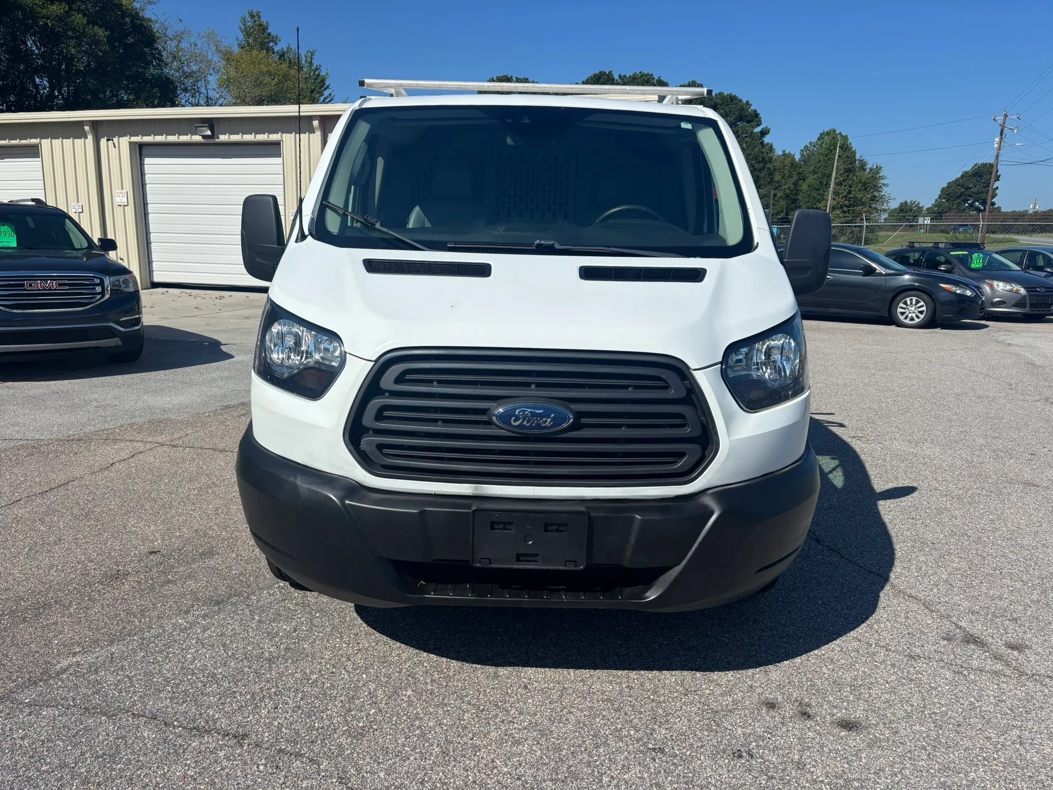 Used 2018 Ford Transit 150 130 Low Roof RWD image 4