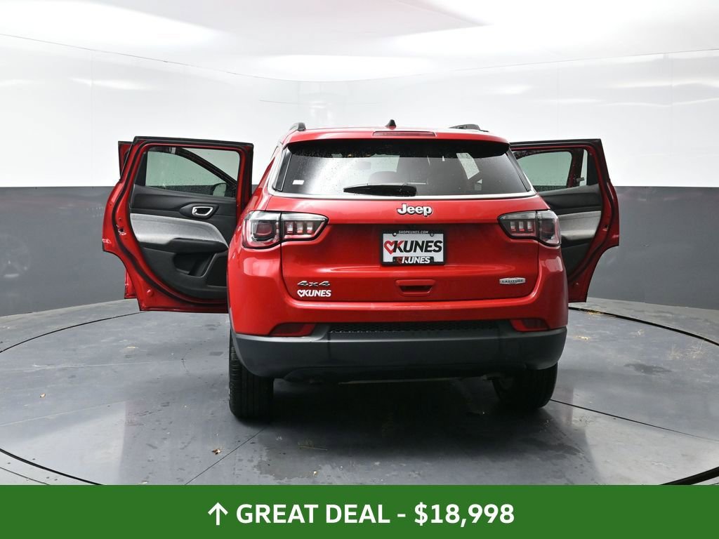 Used 2024 Jeep Compass Latitude image 59