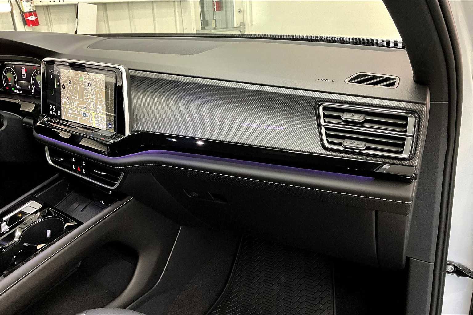 New 2026 Volkswagen Atlas Cross Sport SEL image 28