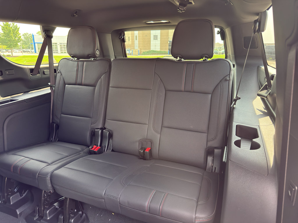 New 2026 Chevrolet Suburban RST w/ Comfort Package AWD/4WD image 41