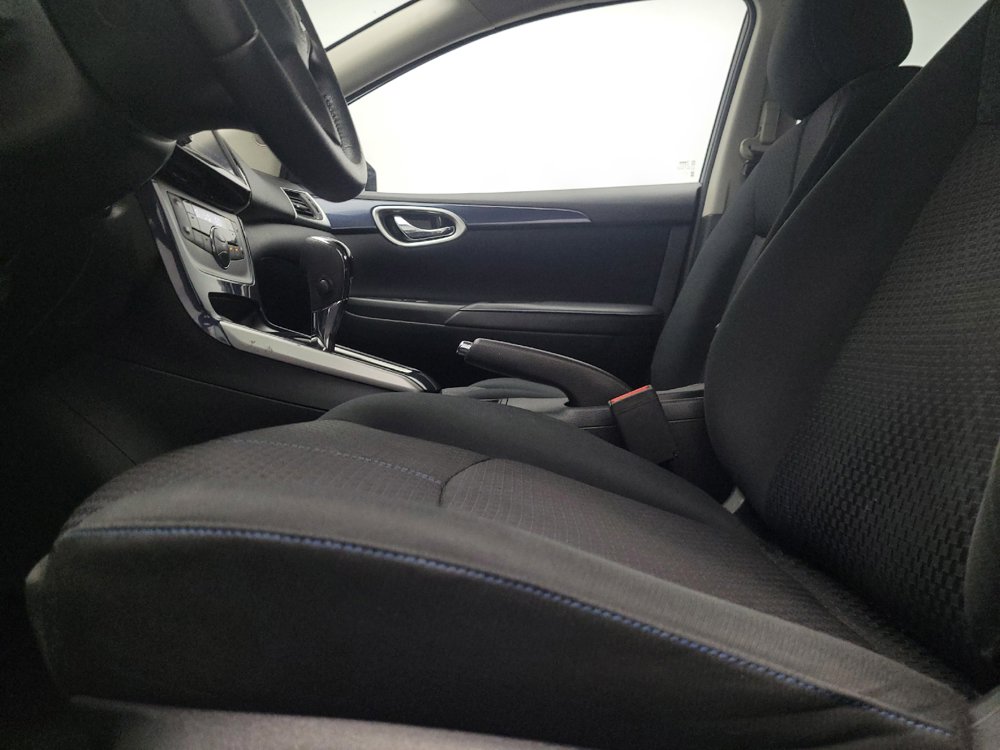 Used 2019 Nissan Sentra SR FWD image 17