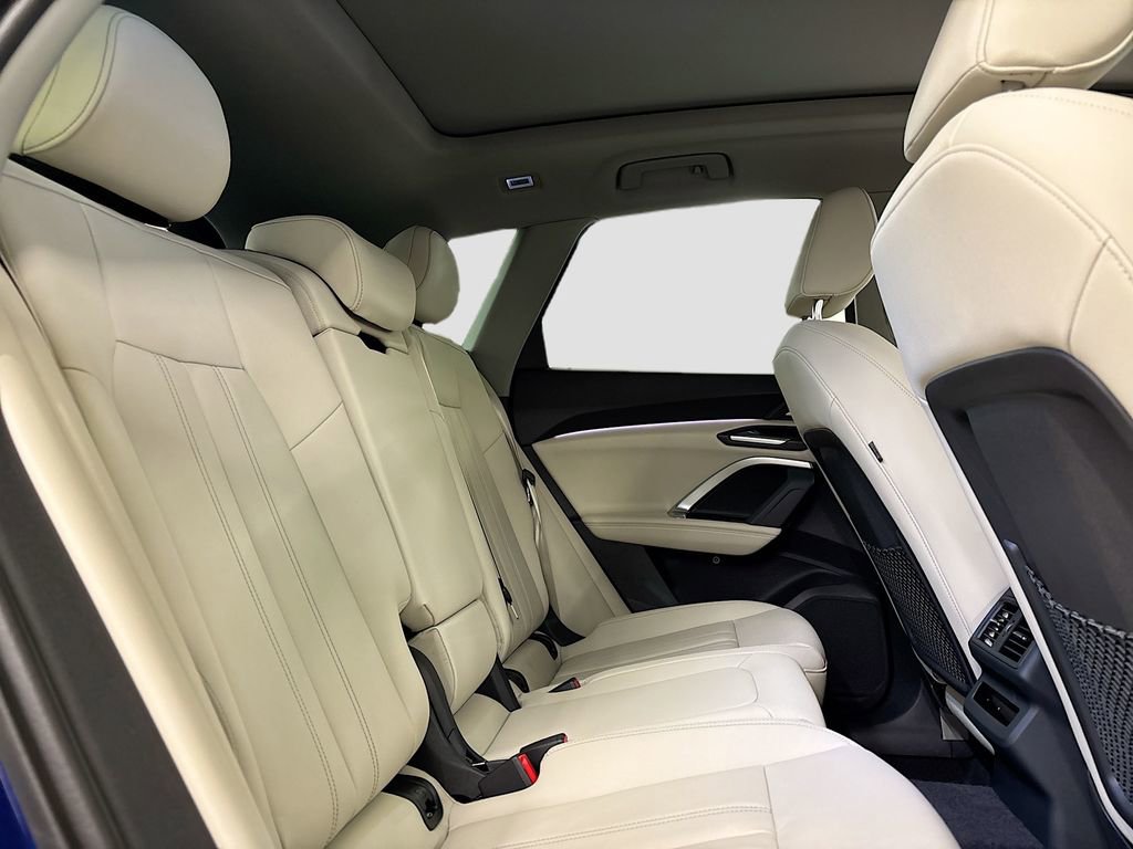 New 2025 Audi Q5 Premium Plus image 16