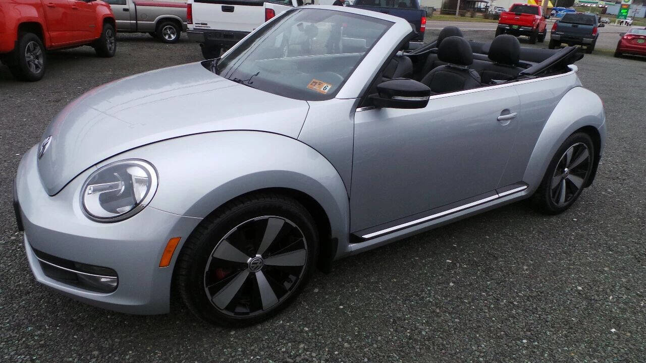 Used 2013 Volkswagen Beetle 2.0T FWD image 1