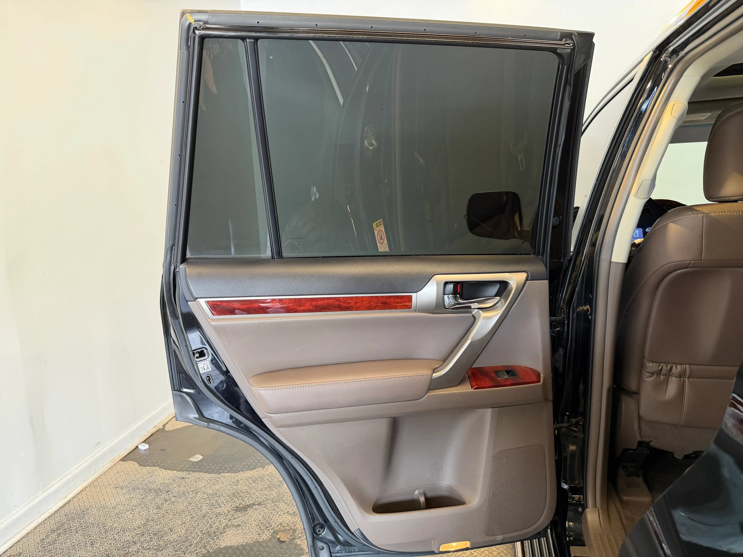 Used 2013 Lexus GX 460 w/ Comfort Plus Pkg AWD/4WD image 30