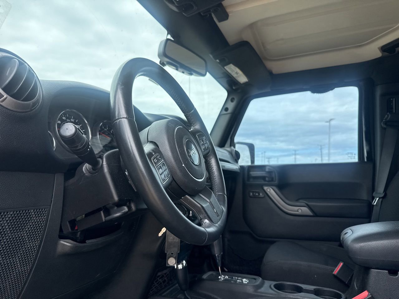 Used 2015 Jeep Wrangler Unlimited Sport w/ Quick Order Package 24S AWD/4WD image 38