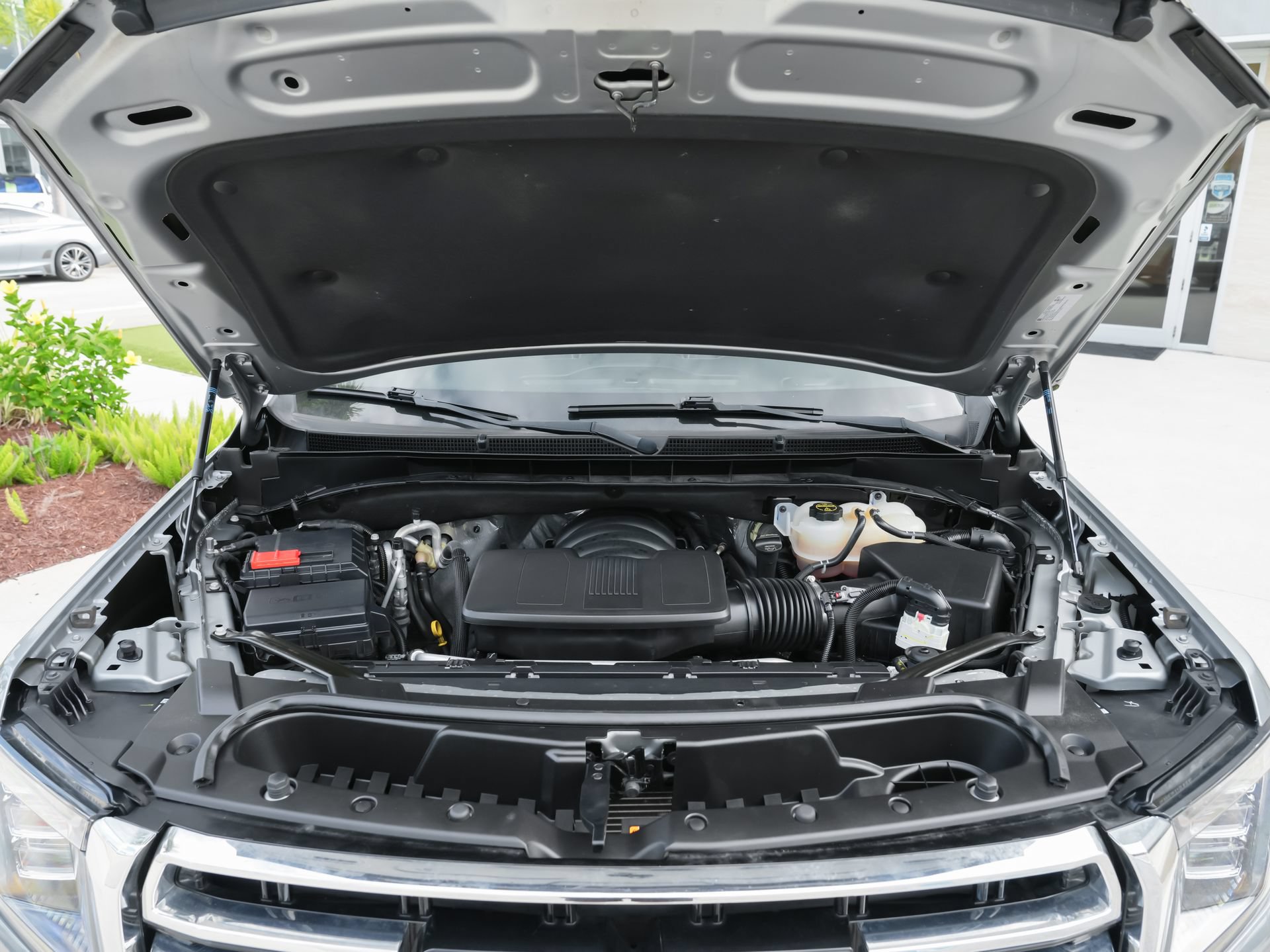 Used 2024 GMC Yukon XL SLT RWD image 45