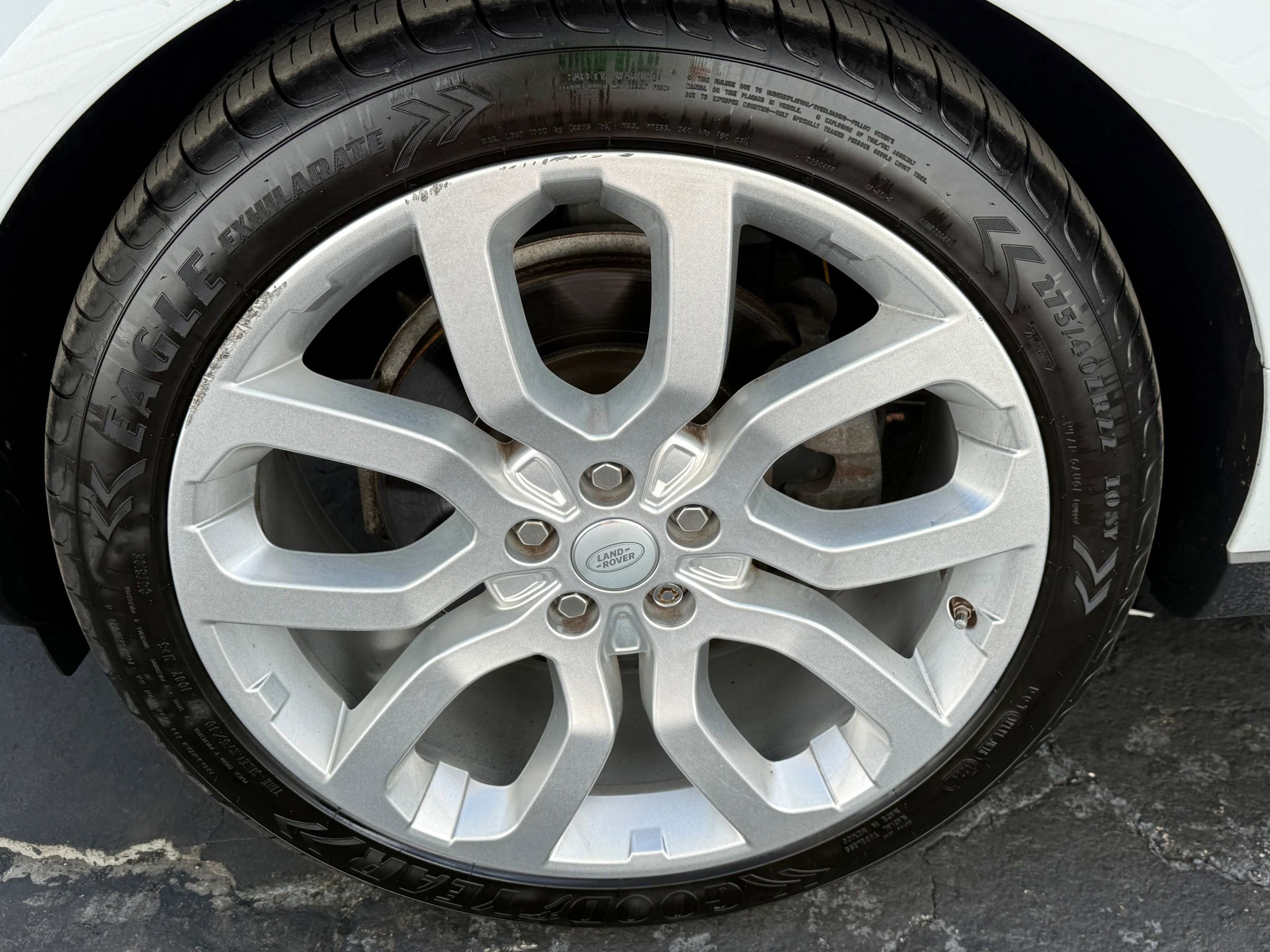 Used 2016 Land Rover Range Rover HSE image 13