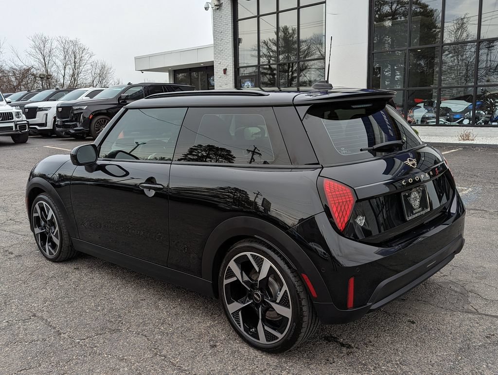 Used 2025 MINI Cooper S FWD image 10