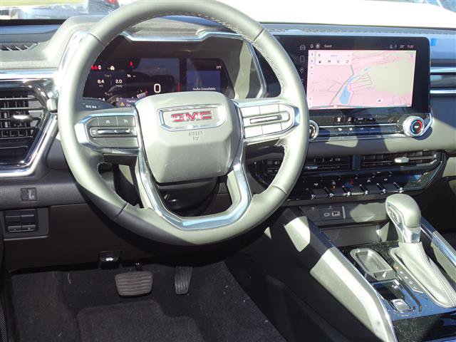 Used 2025 GMC Canyon Elevation image 7