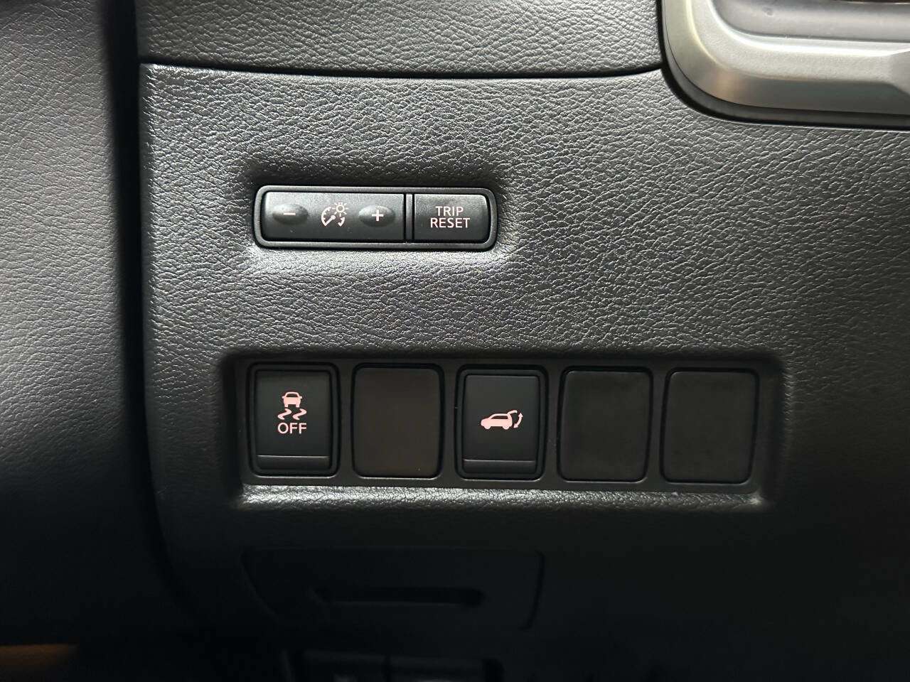 Used 2015 Nissan Murano SL w/ SL Technology Package image 25