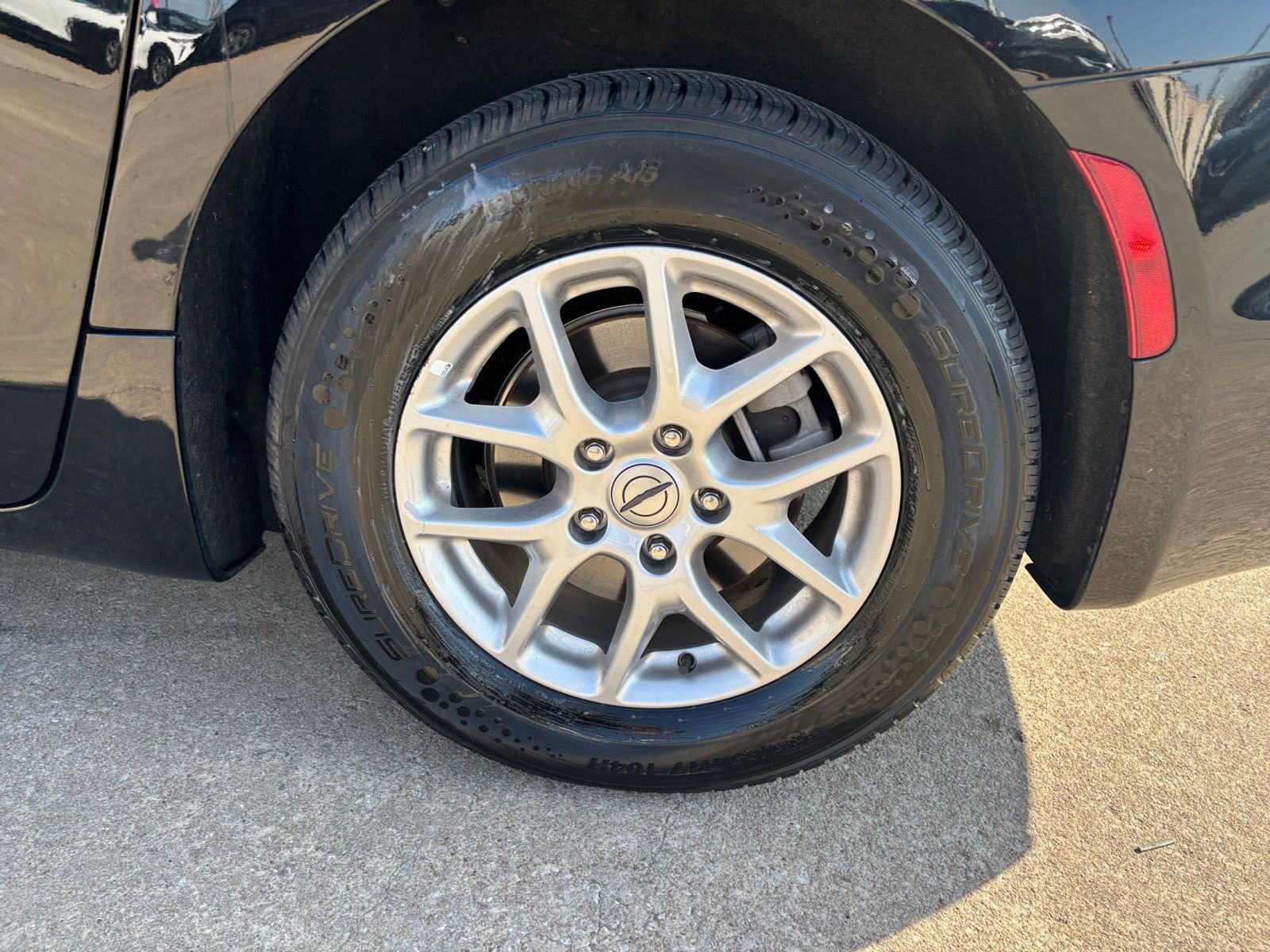 Used 2025 Chrysler Pacifica Select image 33