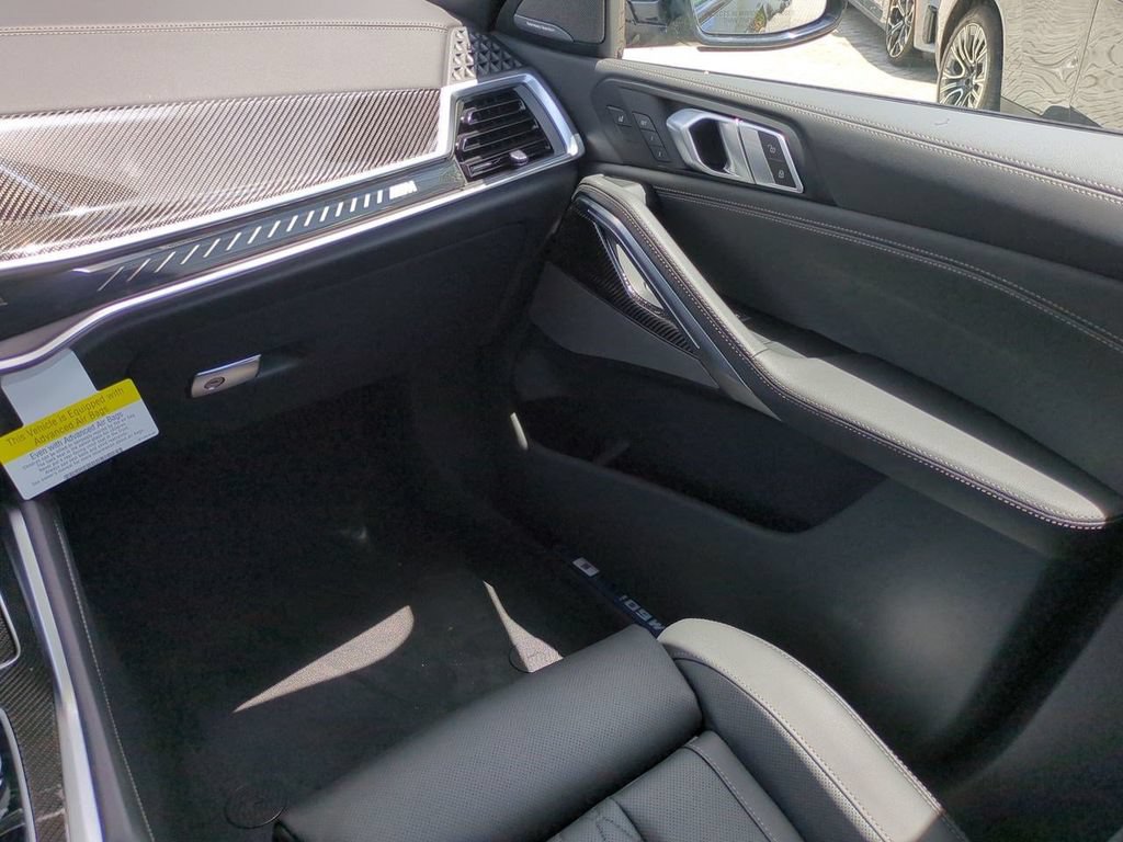 New 2027 BMW X6 M60i AWD/4WD image 17