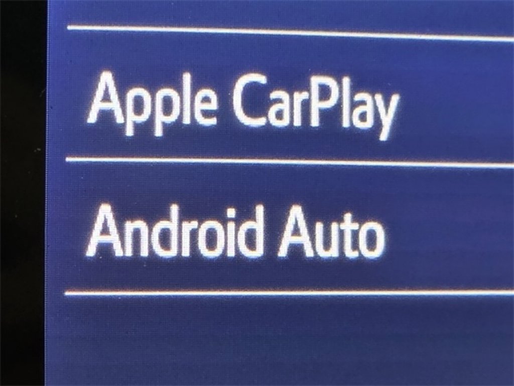 Used 2022 Toyota Corolla LE image 3