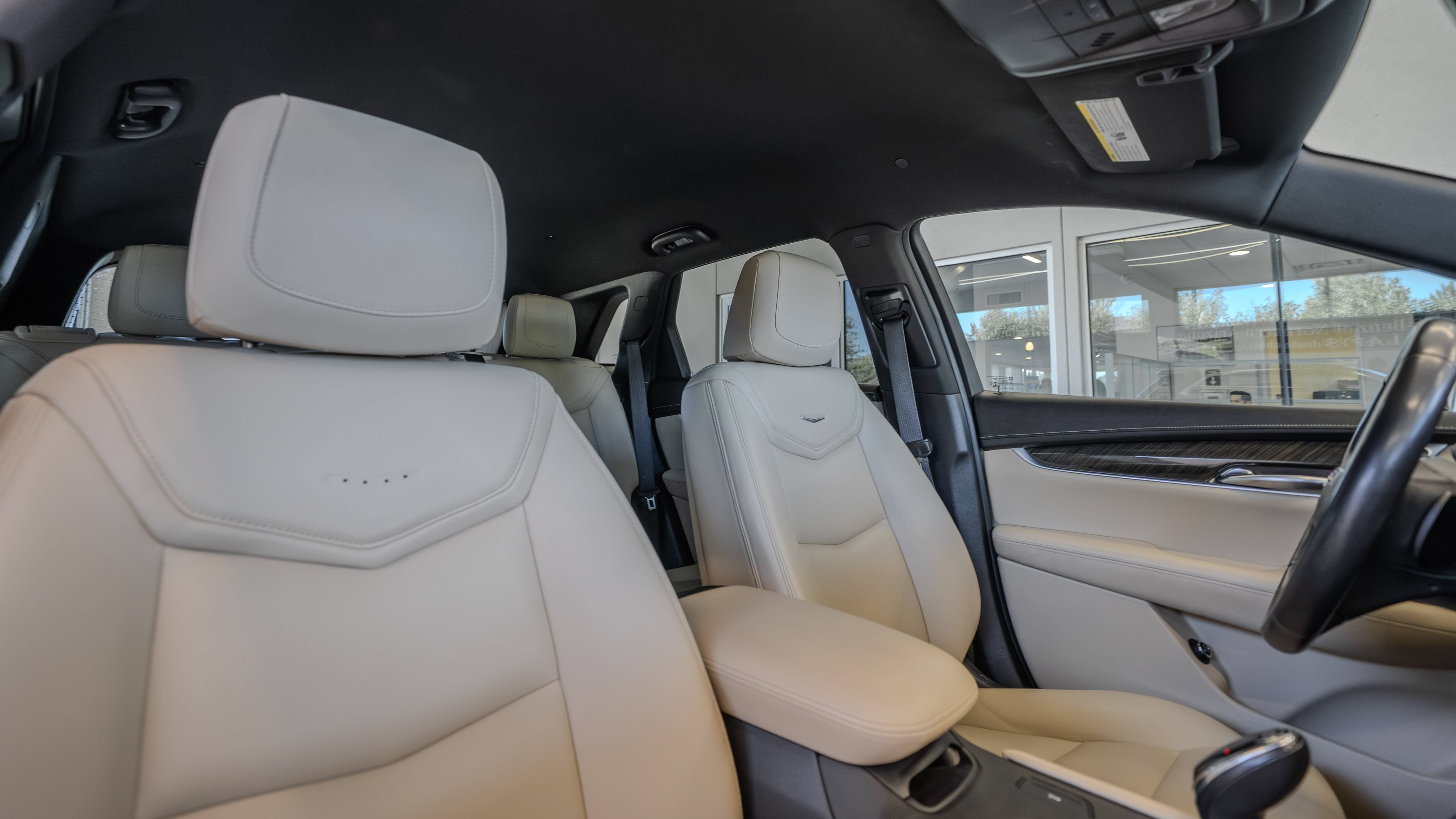Used 2018 Cadillac XT5 FWD w/ LPO, Wheel Lock Package image 33