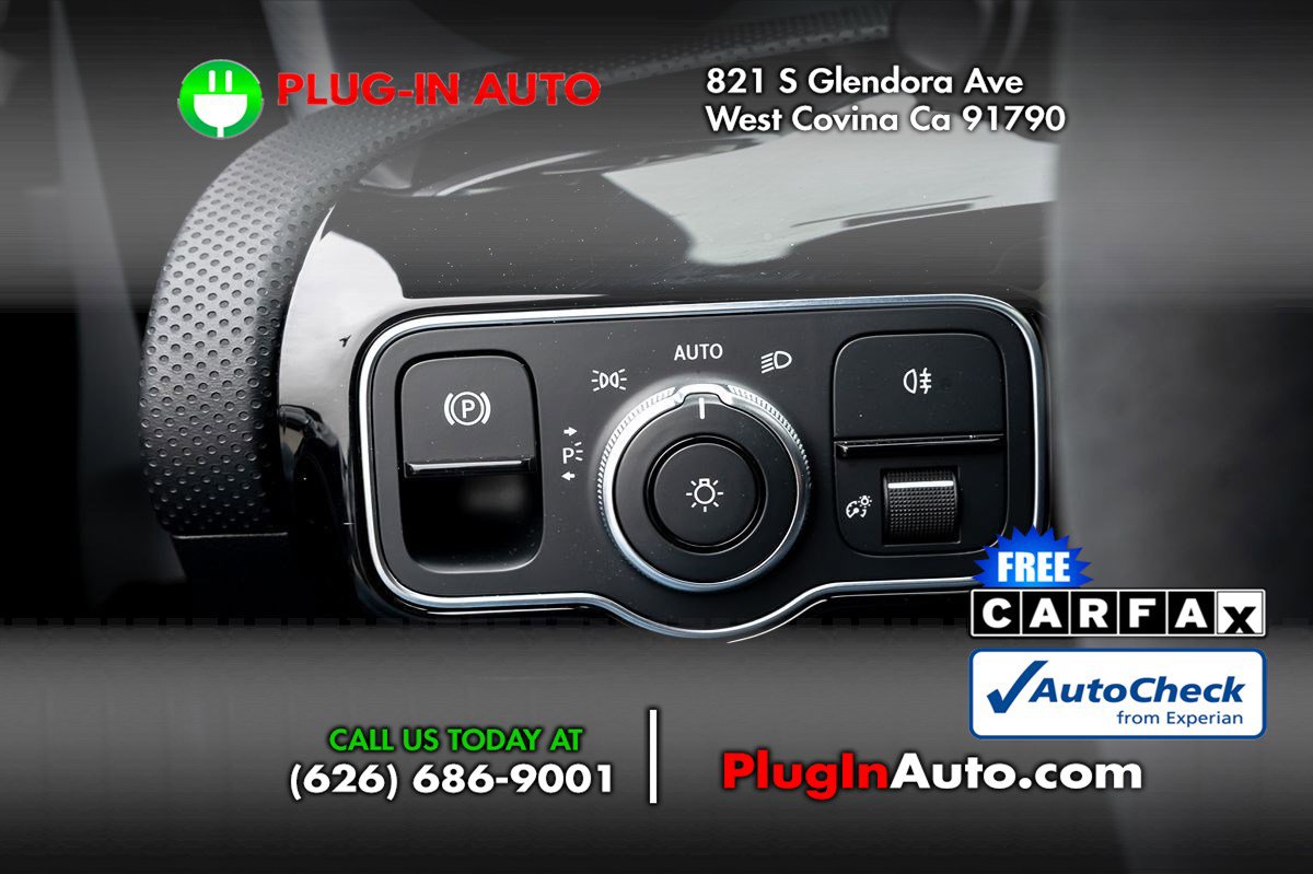 Used 2021 Mercedes-Benz CLA 35 AMG 4MATIC image 22