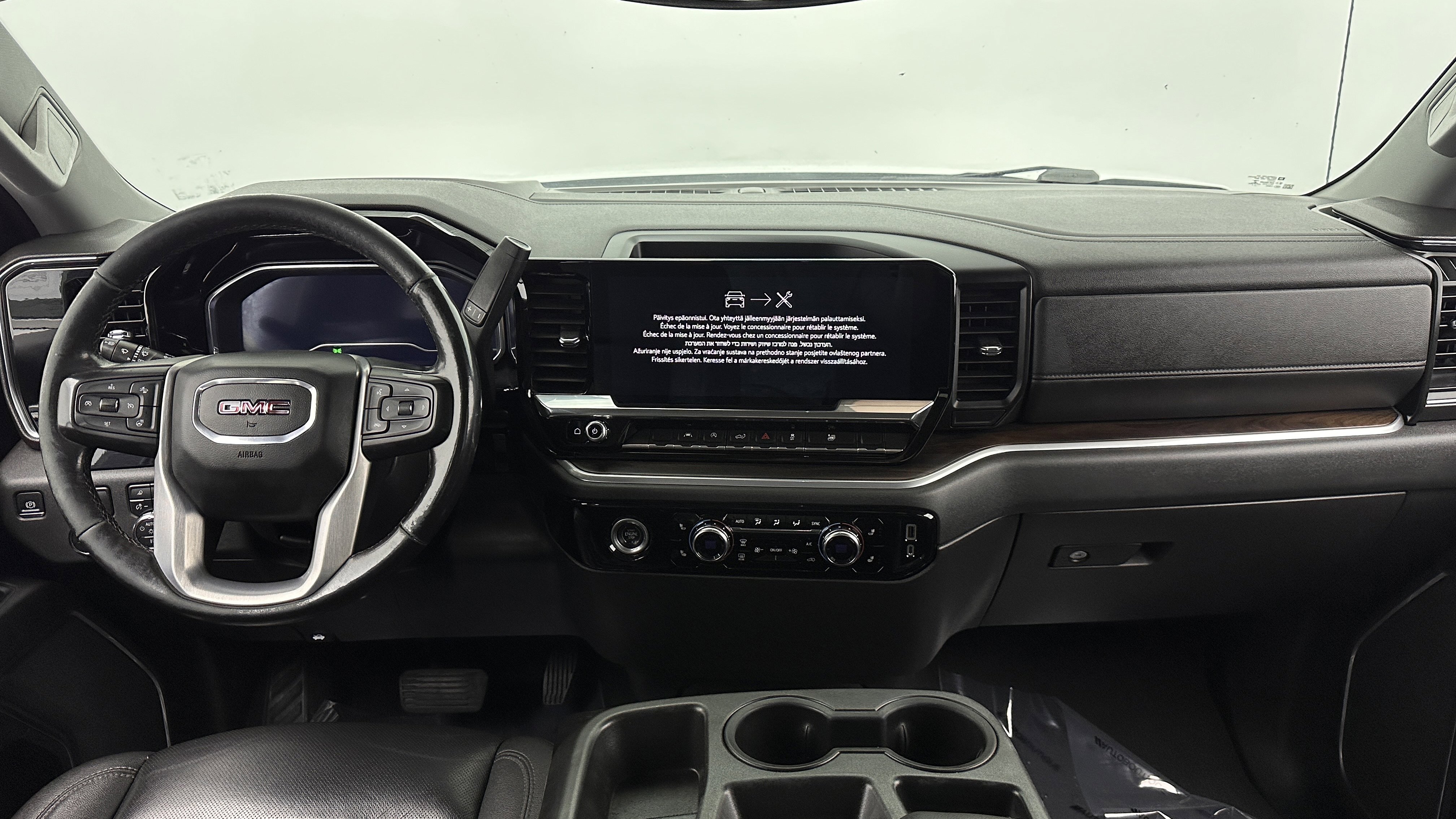 Used 2022 GMC Sierra 1500 SLT RWD image 26