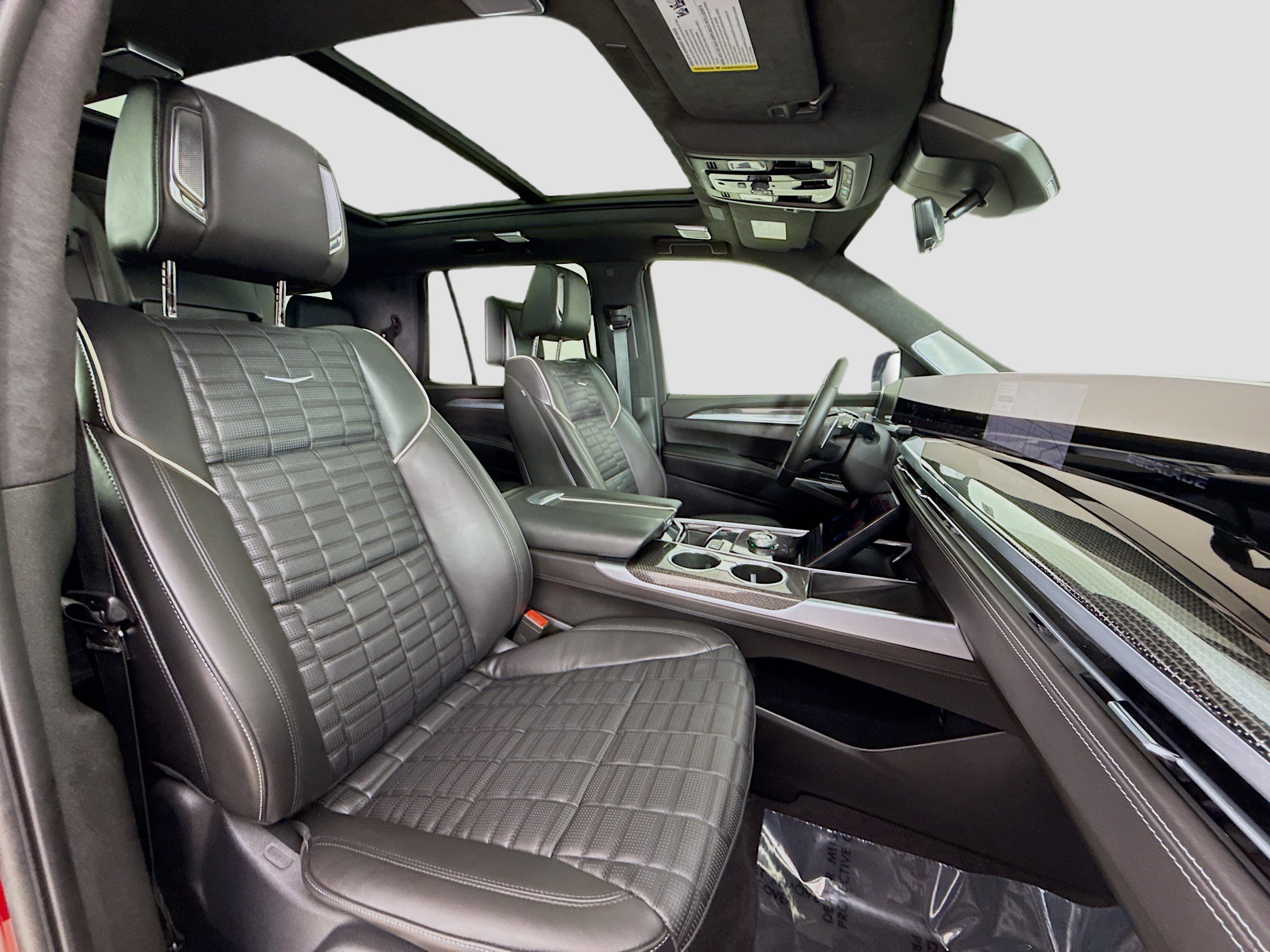 Used 2025 Cadillac Escalade V w/ LPO, Floor Liner Package image 32