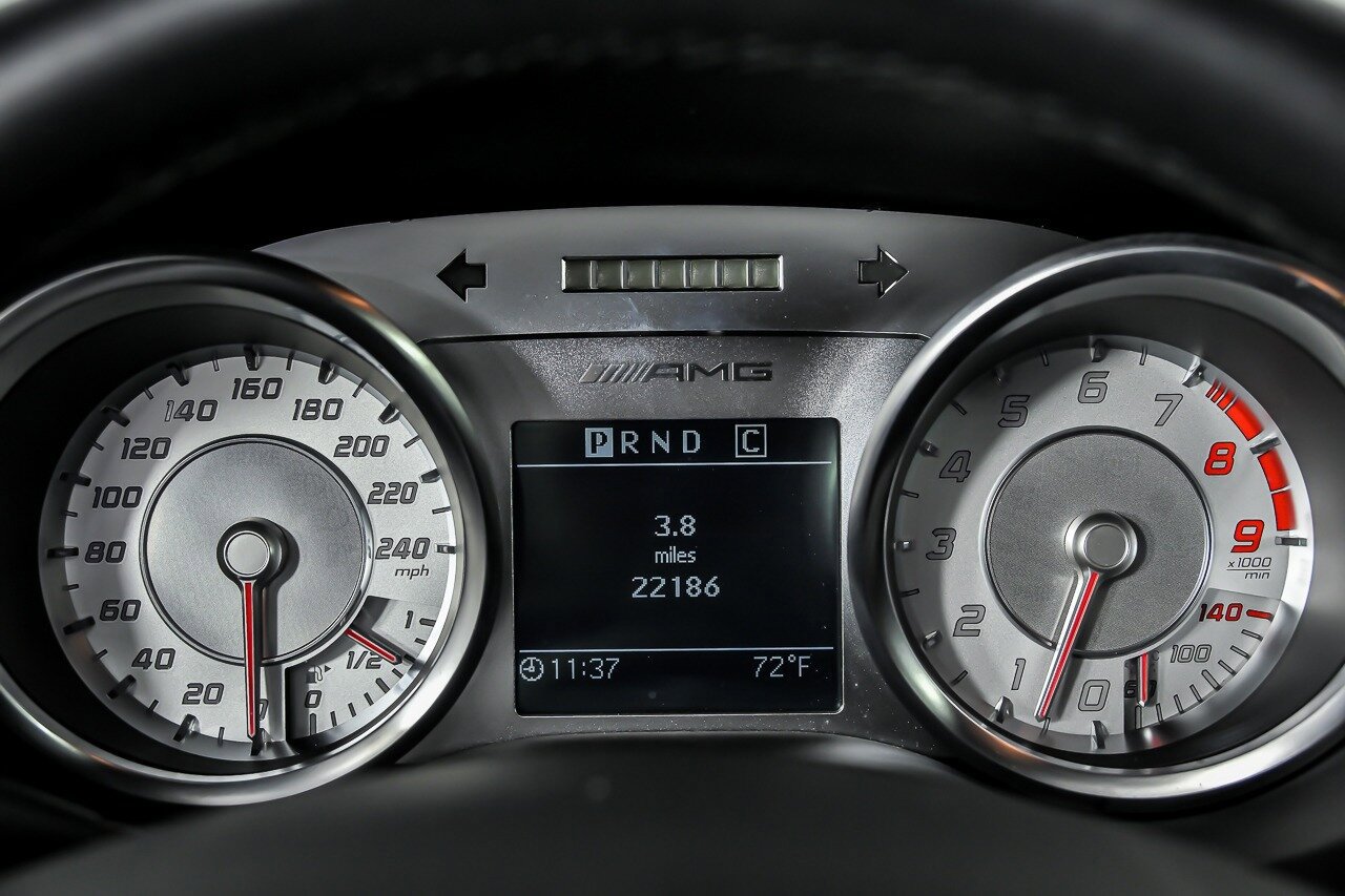 Used 2012 Mercedes-Benz SLS AMG Coupe image 27