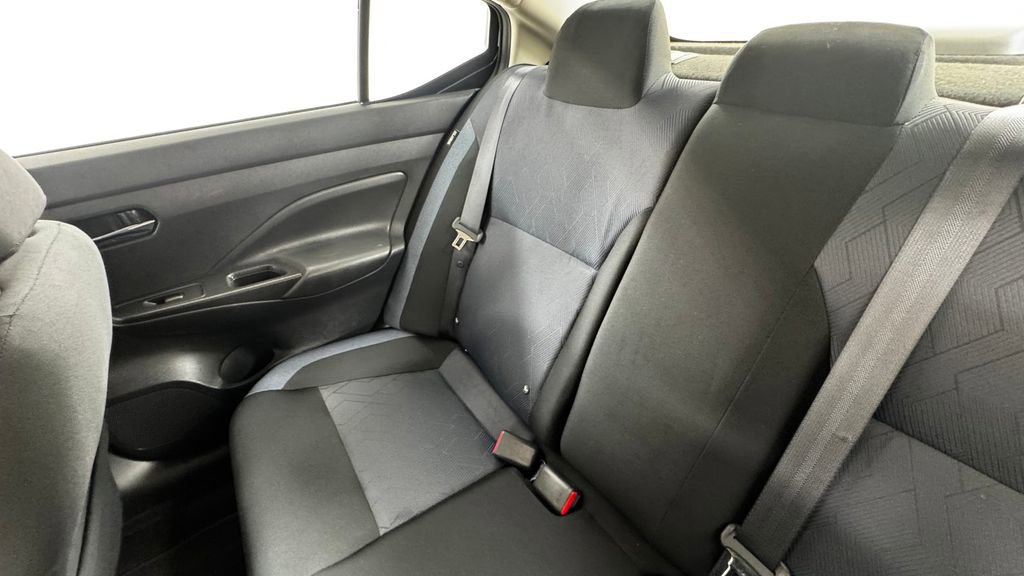 Used 2023 Nissan Versa SV FWD image 14
