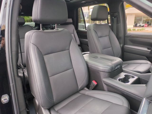 Used 2022 Chevrolet Tahoe Z71 w/ Luxury Package AWD/4WD image 31