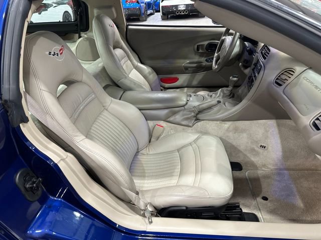 Used 2004 Chevrolet Corvette Coupe w/ Preferred Equipment Group image 13