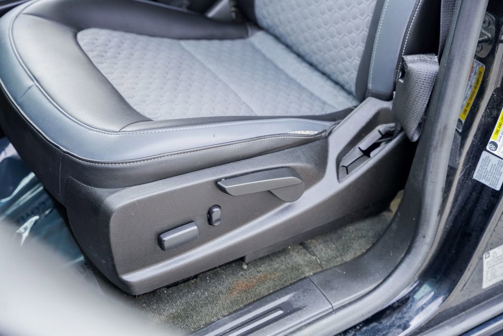 Used 2016 Chevrolet Colorado Z71 image 30