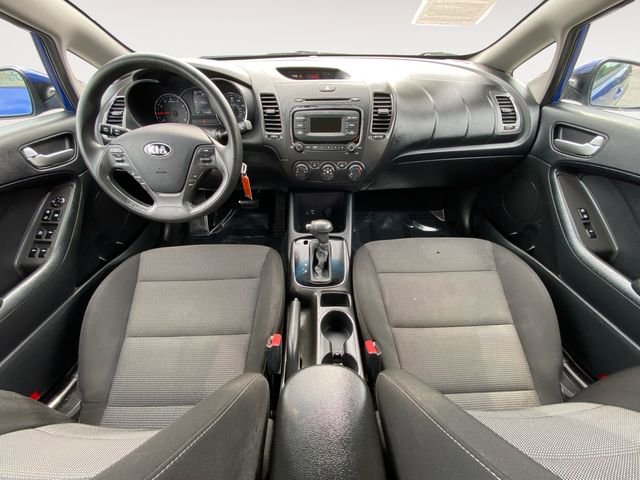 Used 2017 Kia Forte LX image 10