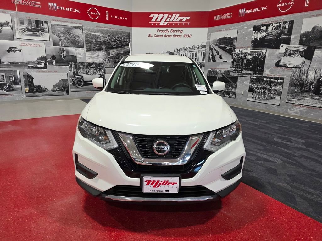 Used 2019 Nissan Rogue S image 9