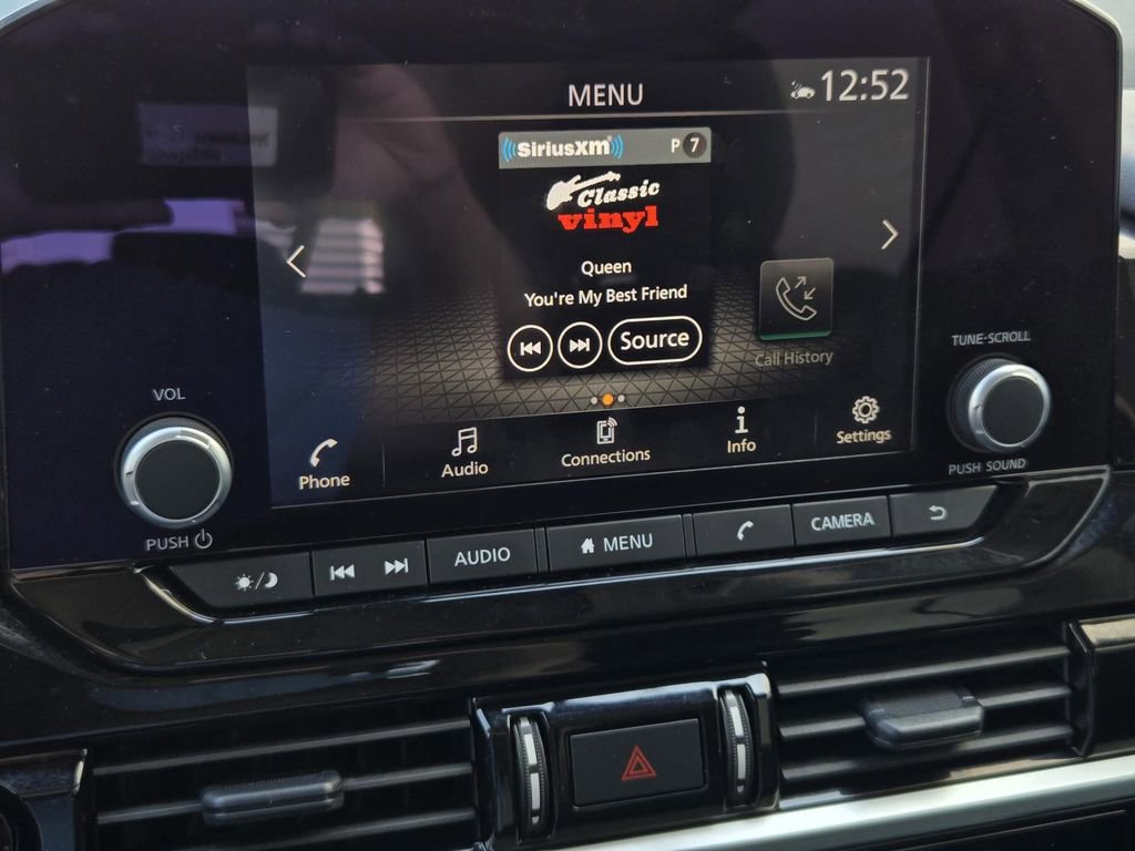 Certified 2025 Nissan Pathfinder SV image 21