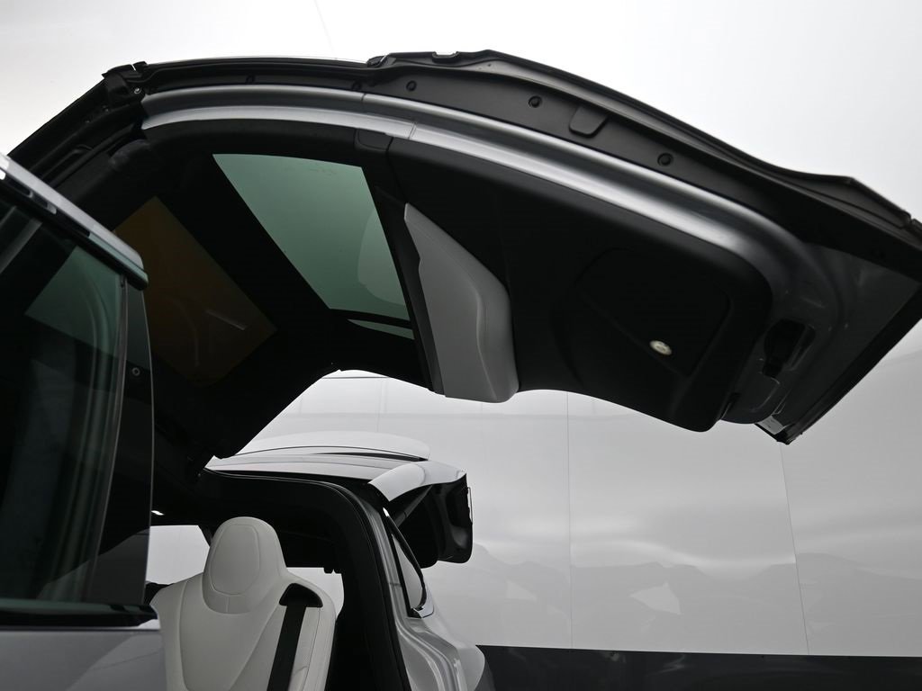 Used 2018 Tesla Model X P100D image 17