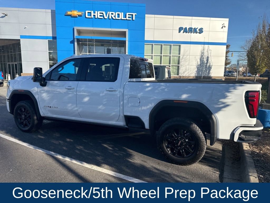 Used 2025 GMC Sierra 2500 AT4 w/ AT4 Premium Plus Package image 10