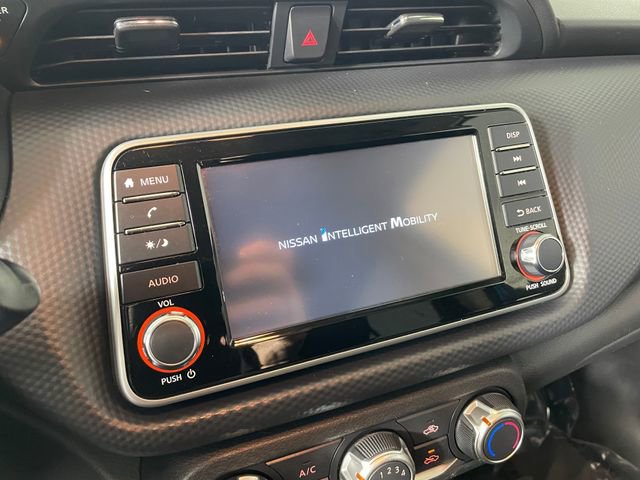 Used 2022 Nissan Kicks S image 7