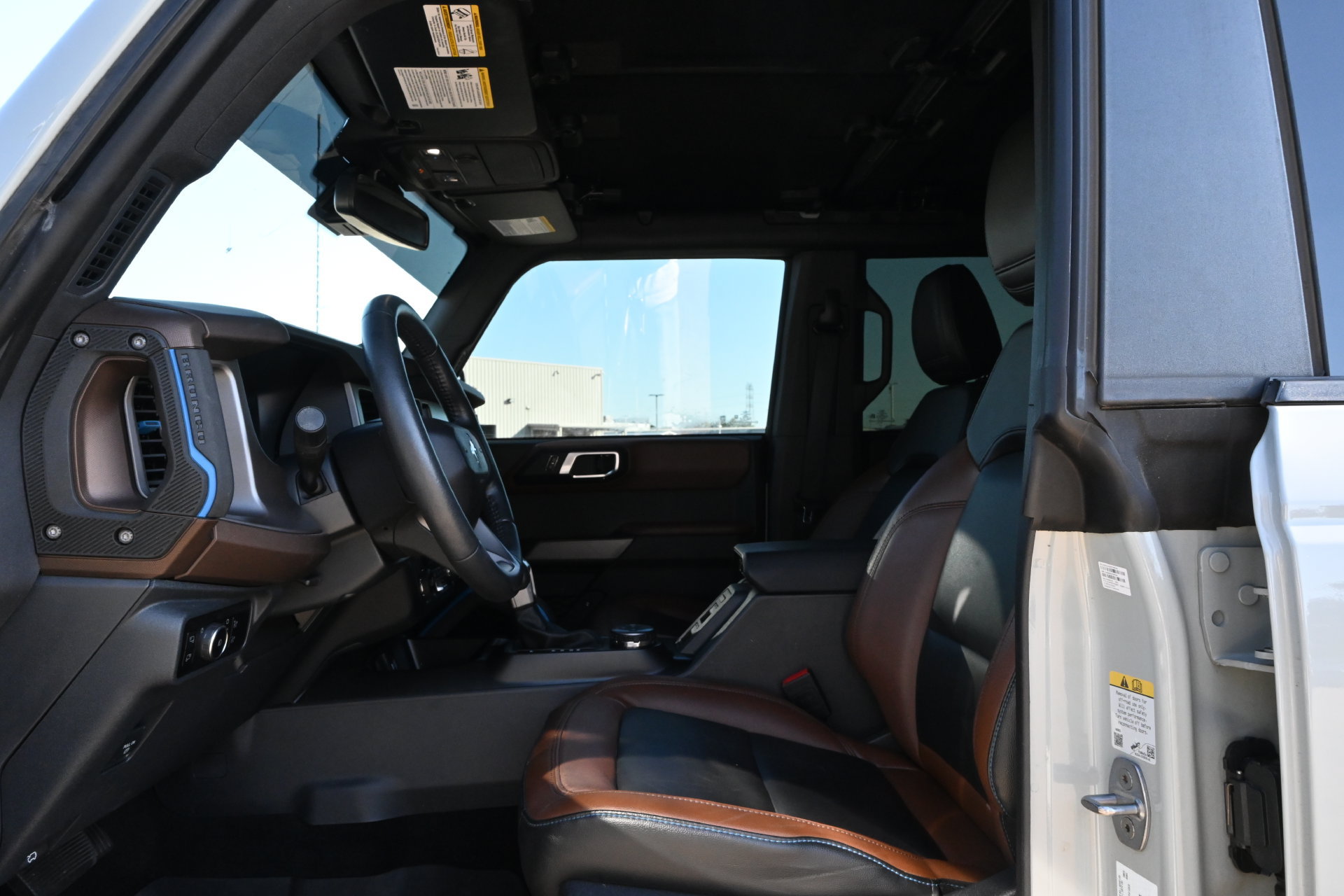 Used 2023 Ford Bronco Outer Banks AWD/4WD image 17