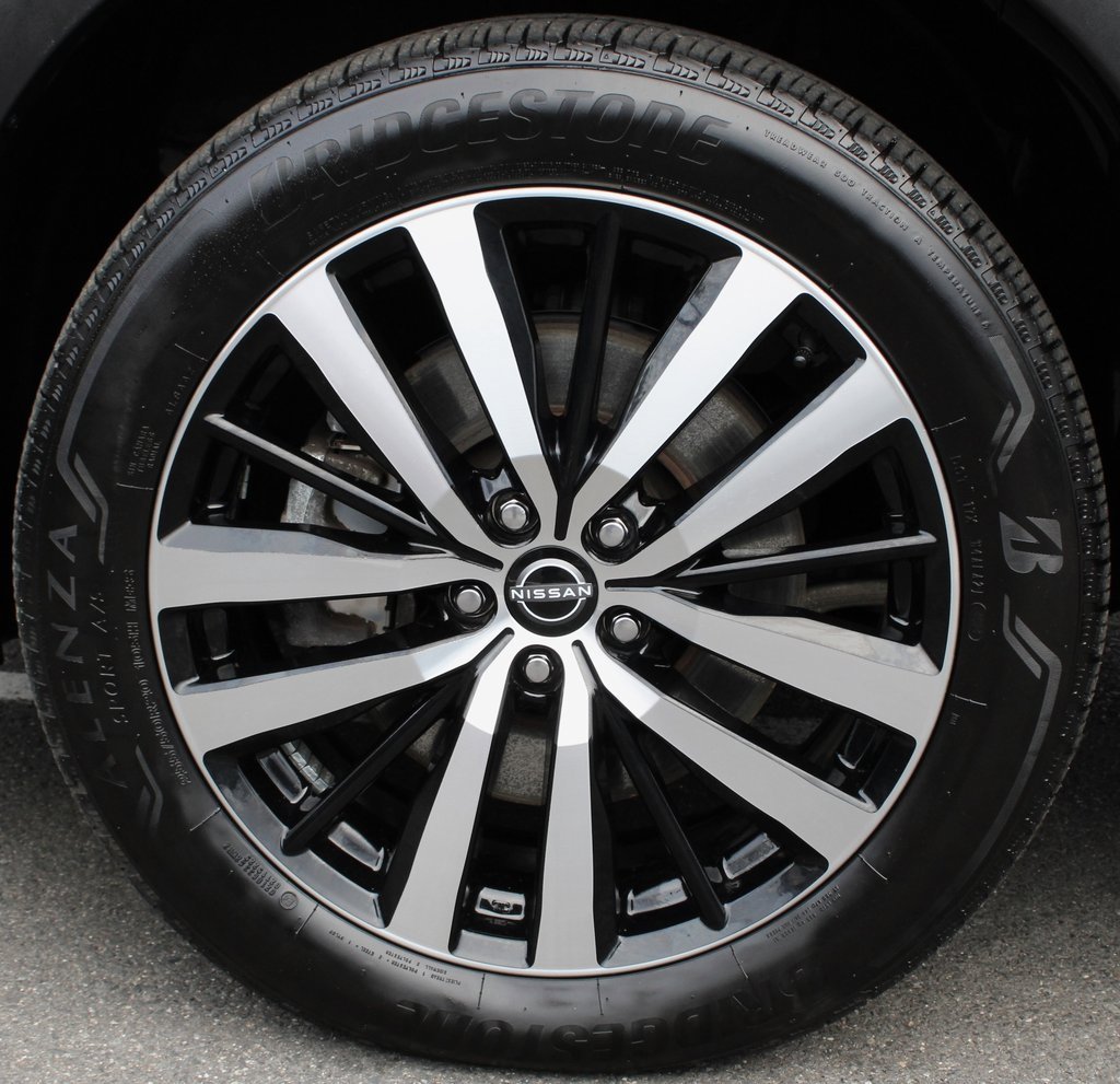 Certified 2023 Nissan Pathfinder Platinum image 10