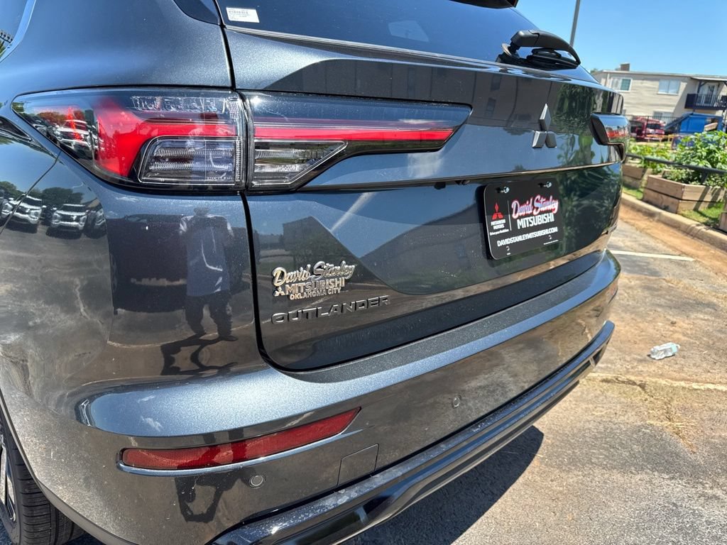 New 2026 Mitsubishi Outlander LE FWD image 47