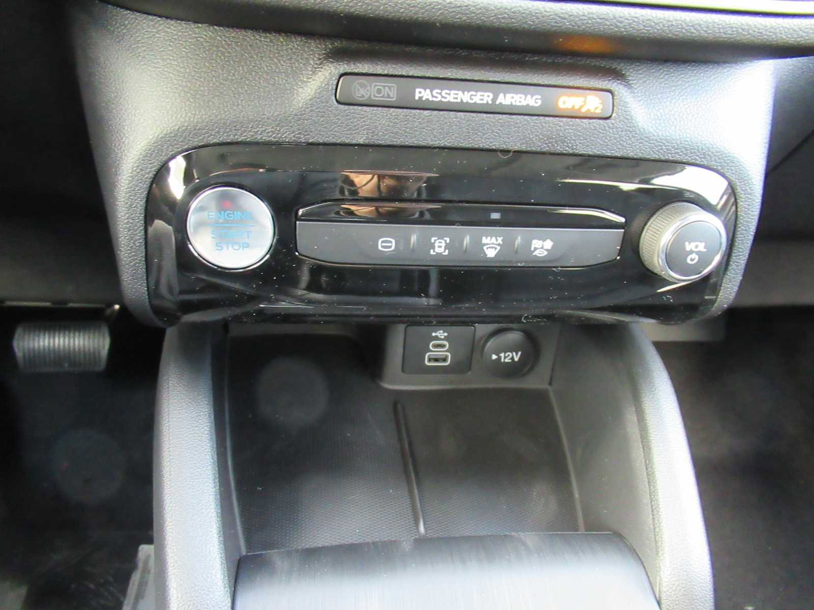 New 2026 Ford Escape SE FWD image 22
