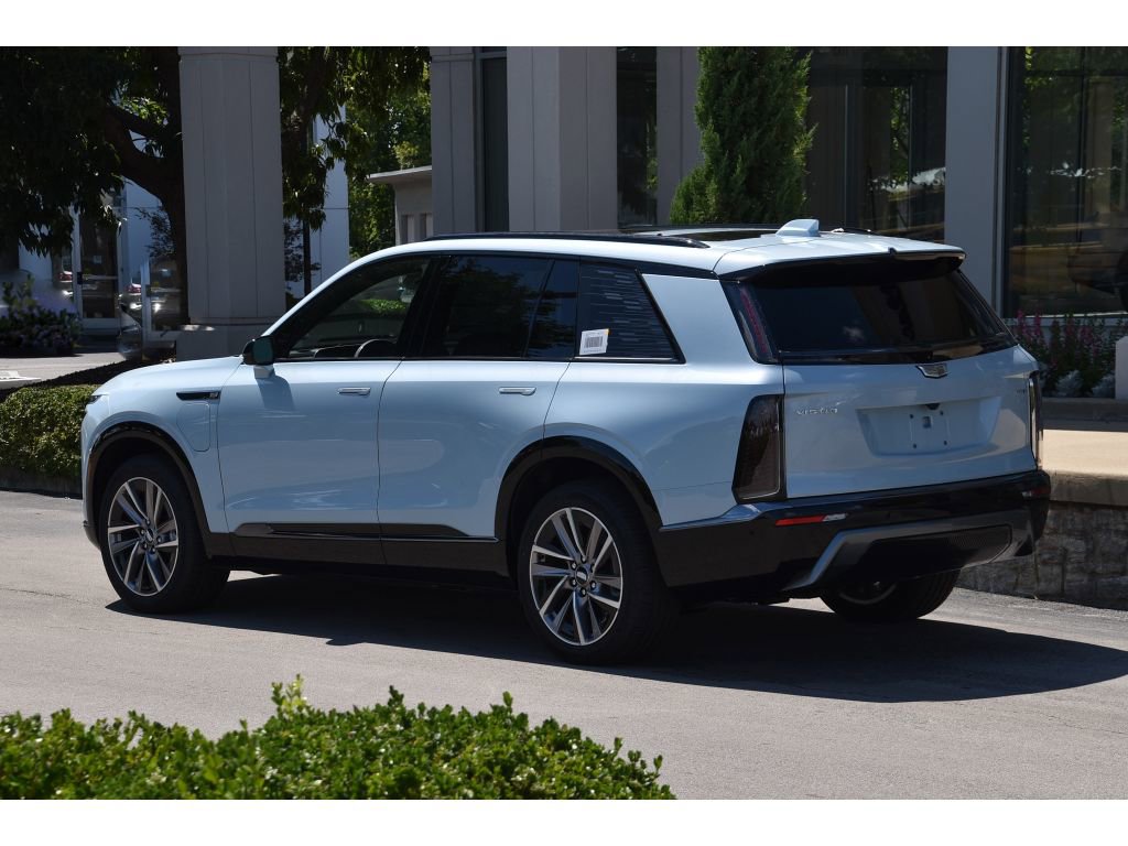 New 2026 Cadillac Vistiq Sport w/ LPO, Floor Liner Package image 6