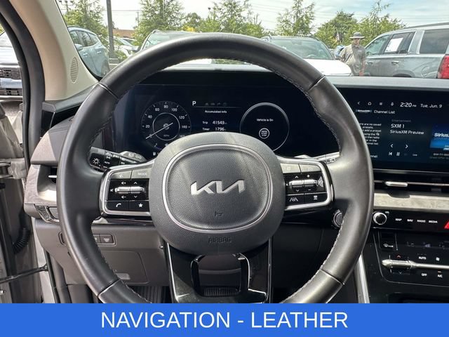 Used 2024 Kia Carnival SX FWD image 2
