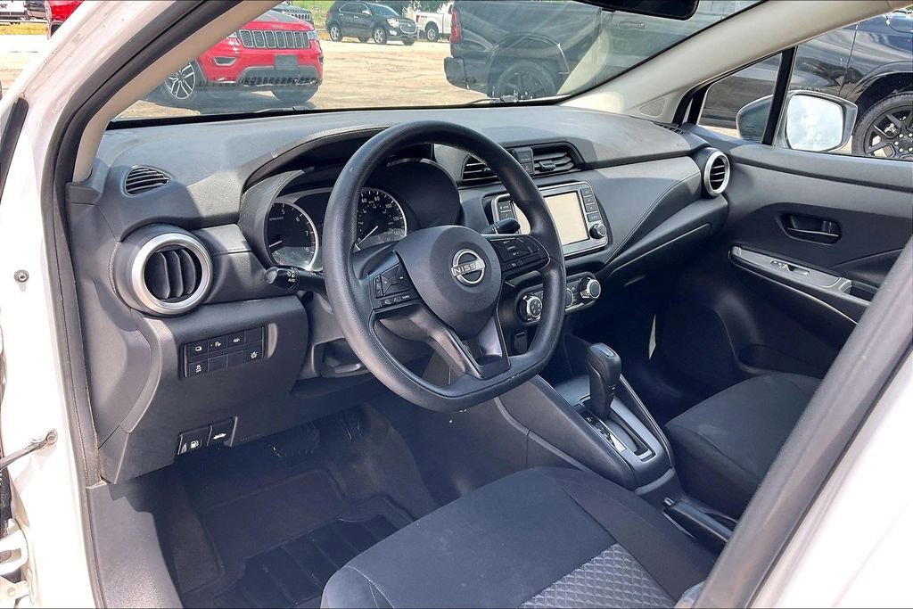 Used 2023 Nissan Versa S FWD image 14
