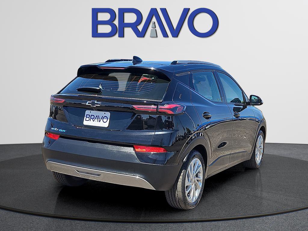 Used 2023 Chevrolet Bolt EUV LT FWD image 4