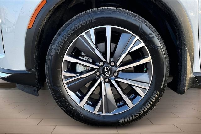 Certified 2026 INFINITI QX60 Luxe w/ Cargo Package image 9
