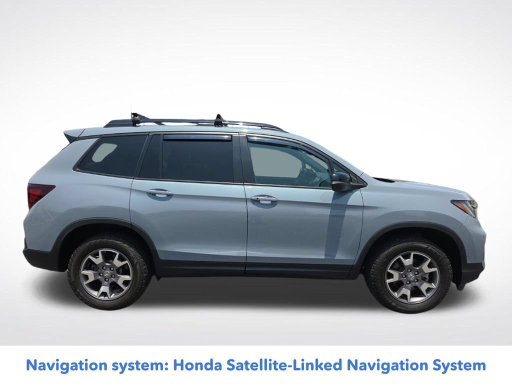 Used 2023 Honda Passport TrailSport image 2