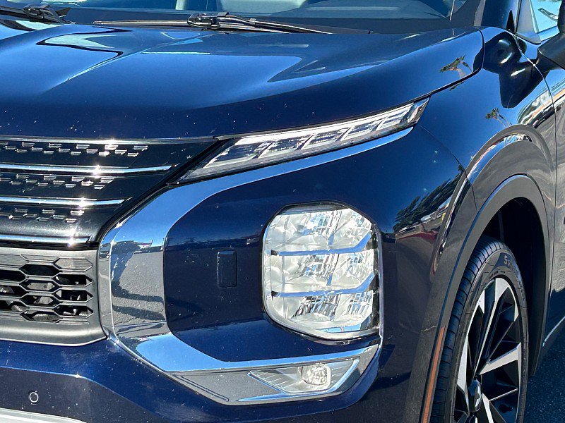Used 2024 Mitsubishi Outlander AWD image 8