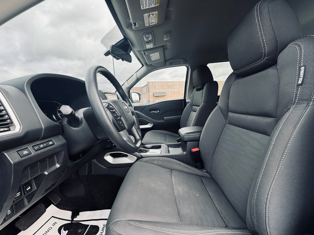 Used 2022 Nissan Frontier SV image 8