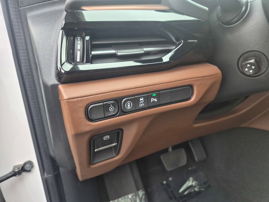 Used 2024 Acura MDX SH-AWD w/ Technology Package image 8