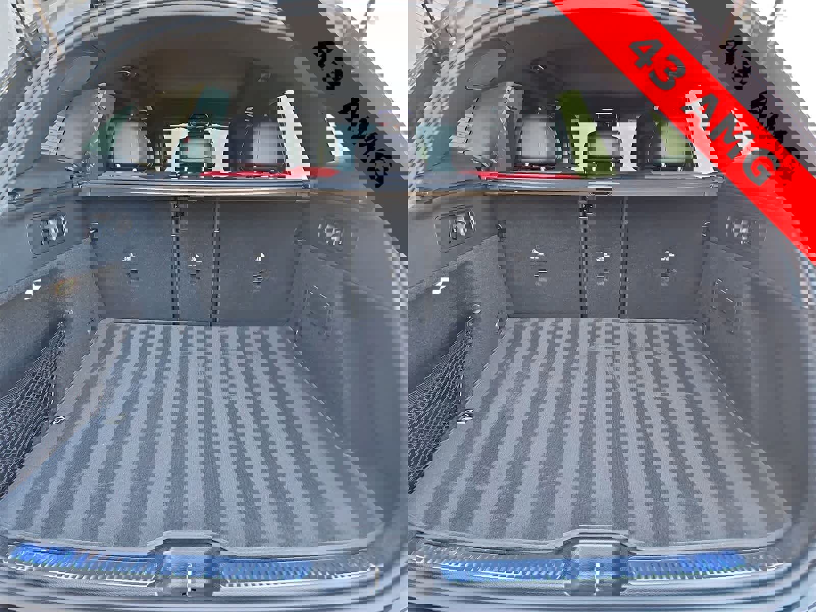 Used 2024 Mercedes-Benz GLC 43 AMG 4MATIC image 23