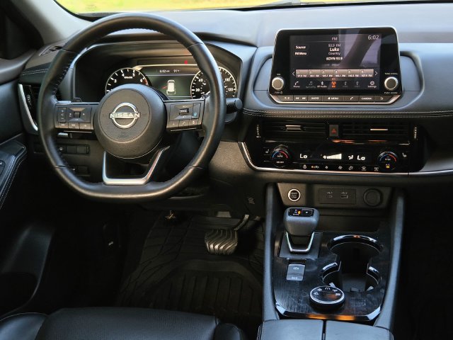 Used 2023 Nissan Rogue SV w/ SV Premium Package AWD/4WD image 9
