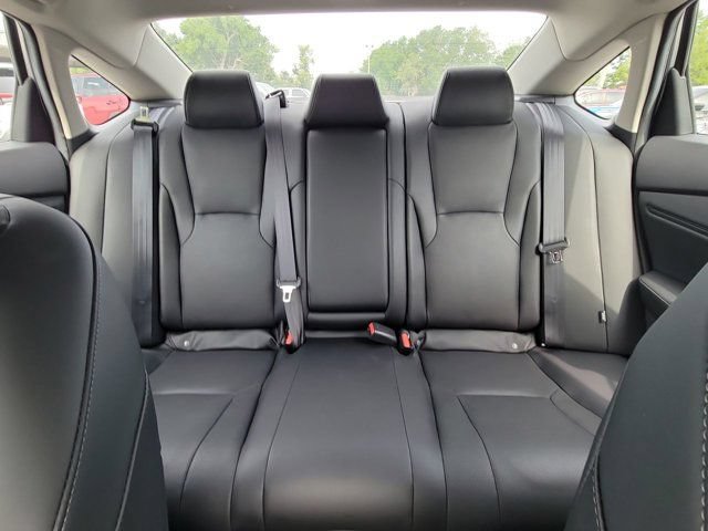 Used 2024 Honda Accord Touring image 5