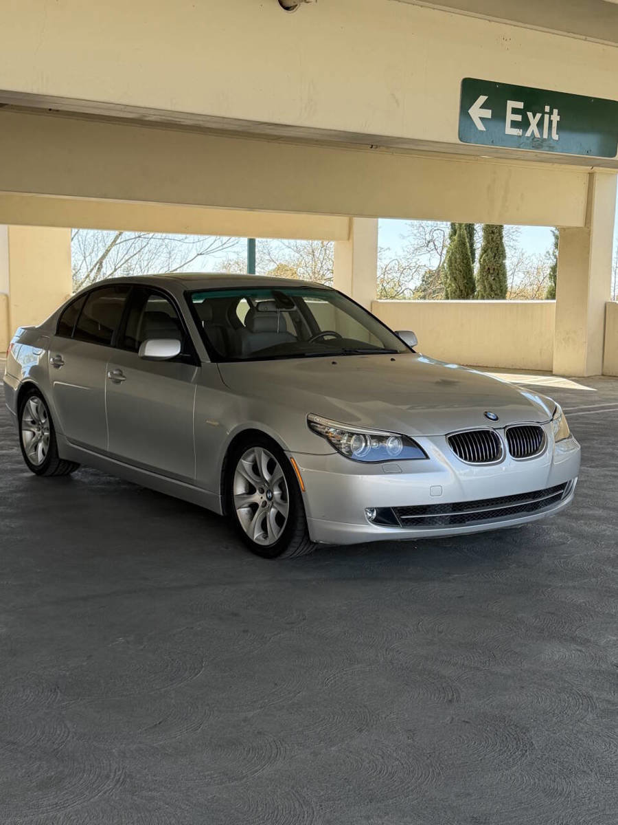 Used 2008 BMW 535i Sedan image 3
