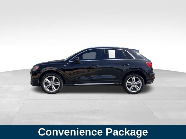 Used 2020 Audi Q3 2.0T Premium w/ Convenience Package AWD/4WD image 2